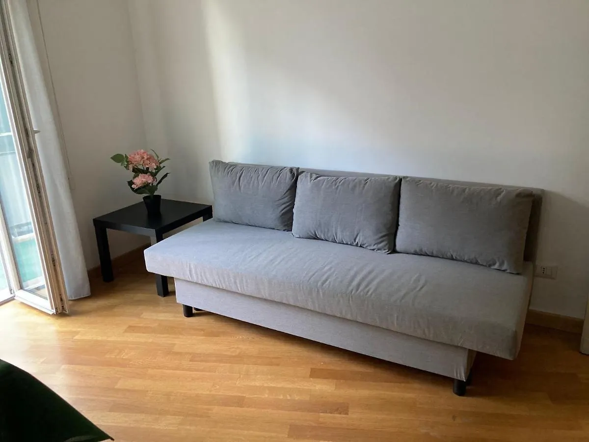 Fairome Apartment 2 Pini Roma