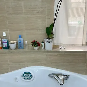 Cesare's Appartamento Aeroporto di Catania Fontana Rossa