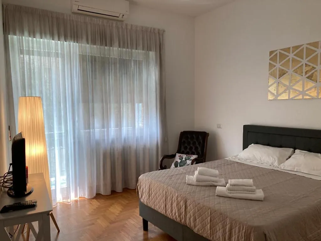 Fairome Apartment 2 Pini Italy